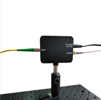 InGaAs, Fixed Gian, Amplified Photodetector, fiber-coupled，800-1700nm