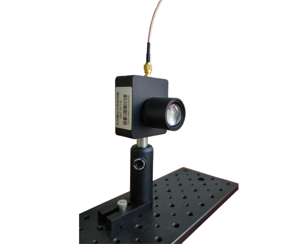 DET10系列自由空间偏压光电探测器-1Ghz